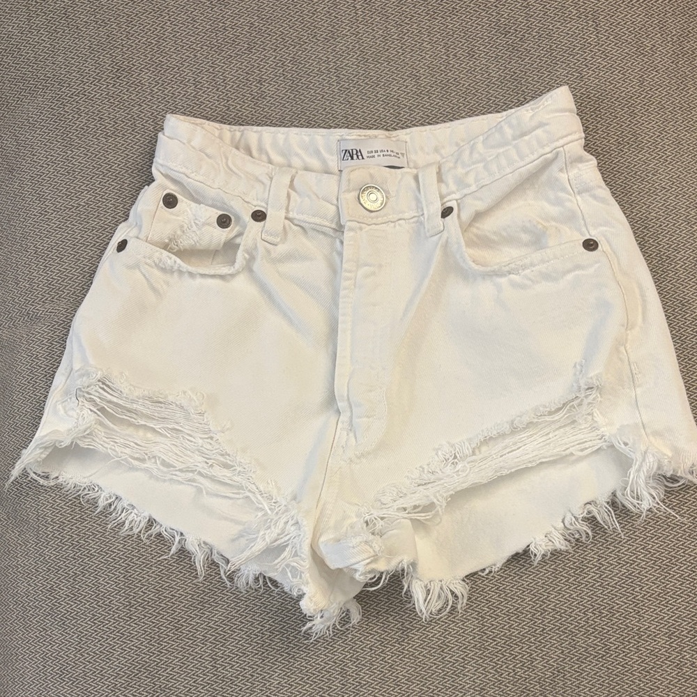 Zara White Distressed High-Rise Denim Shorts